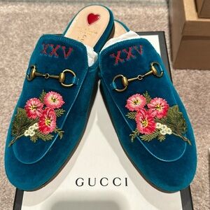 GUCCI Princeton Velvet Mule with Floral Pattern 39.5